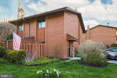 1206 Worthington Dr, Exton, PA 19341