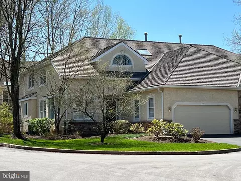 178 Saint Clair Cr, Berwyn, PA 19312
