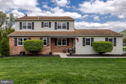 11 Lamberts Ln, Coatesville, PA 19320