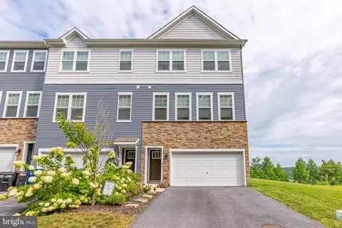 377 Dawson Pl, Downingtown, PA 19335