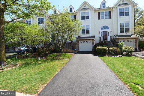 220 Birchwood Dr, West Chester, PA 19380