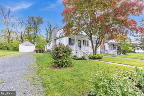 1019 Riverside Dr, Pottstown, PA 19465