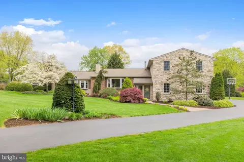801 Great Oak Ln, Kennett Square, PA 19348