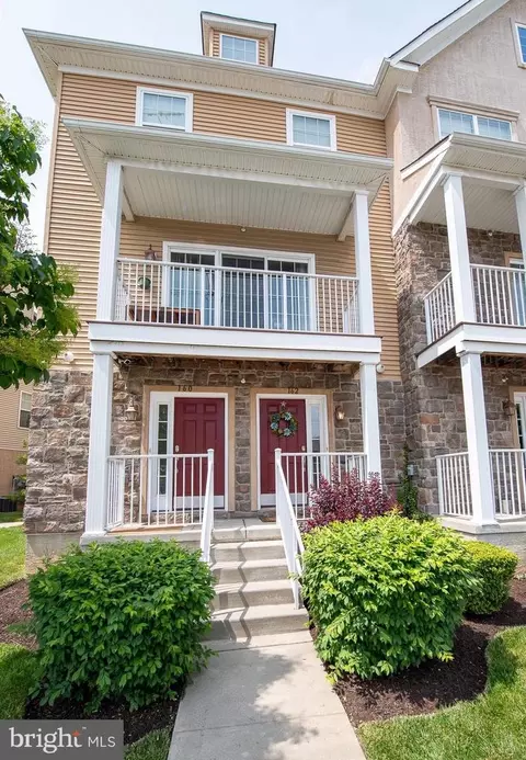 162 Justin Dr #37, West Chester, PA 19382