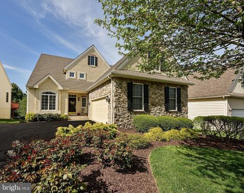 351 Carlisle Dr, Avondale, PA 19311