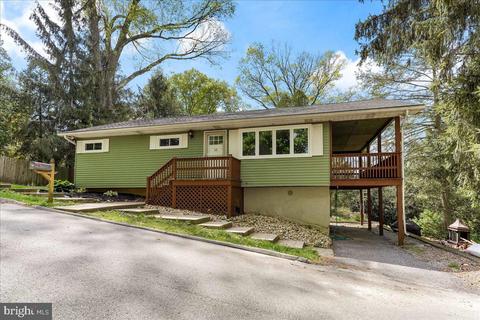 12 Edgewood Rd, West Chester, PA 19382
