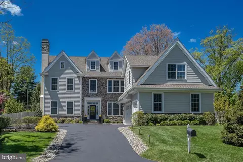792 N Wayne Ave, Wayne, PA 19087