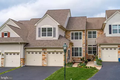 105 Greenbriar Dr, West Chester, PA 19382