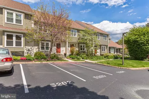 5202 Shannon Ct, Chester Springs, PA 19425