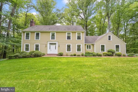 1119 Independence Dr, West Chester, PA 19382