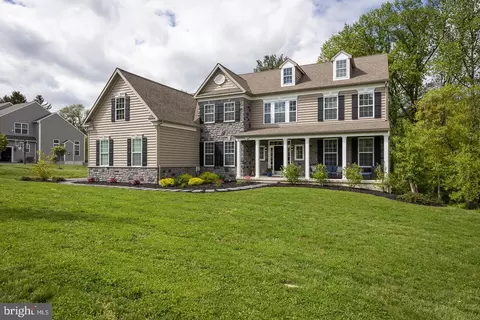 99 Piper Ln, West Chester, PA 19382