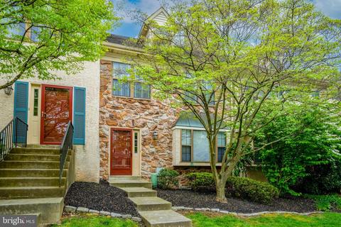 48 Iroquois Ct, Chesterbrook, PA 19087