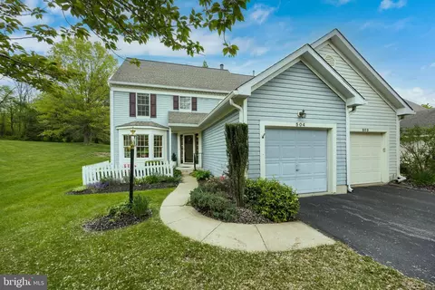 504 Dunbarton Ct, Chadds Ford, PA 19317