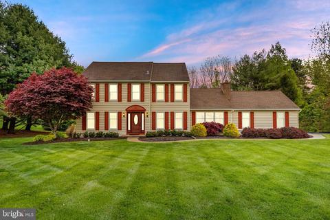 457 Chambers Ln, West Chester, PA 19382