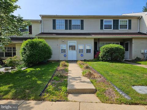 8 Ashley Ct, Downingtown, PA 19335