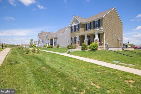5 Latta Ln, Coatesville, PA 19320