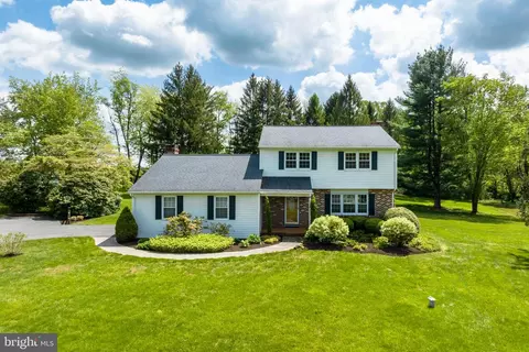 112 Valley Dr, Landenberg, PA 19350