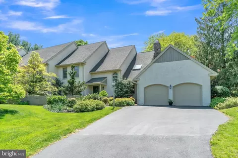 422 Waynesbrooke Rd, Berwyn, PA 19312