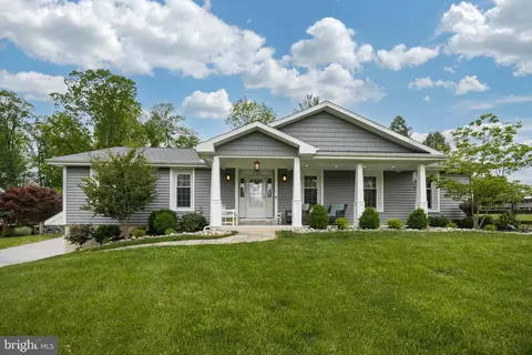 215 Spring Run Ln, Downingtown, PA 19335