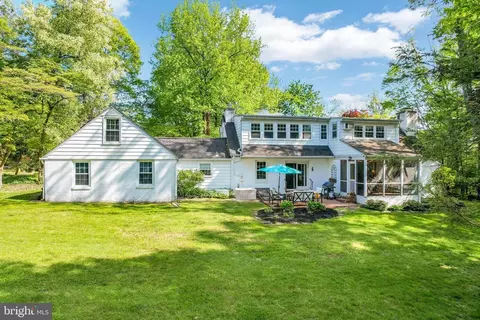 7 Devon Rd, Malvern, PA 19355 photo 2
