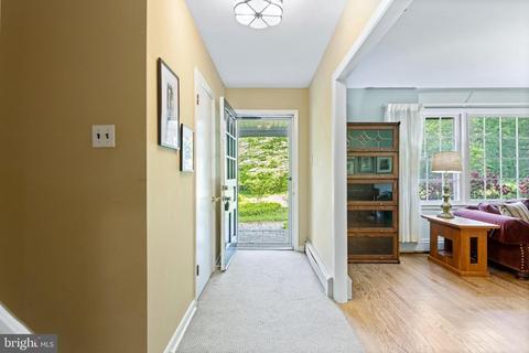 154 Devonshire Rd, Devon, PA 19333 photo 3