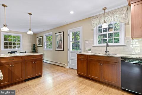 154 Devonshire Rd, Devon, PA 19333 photo 10