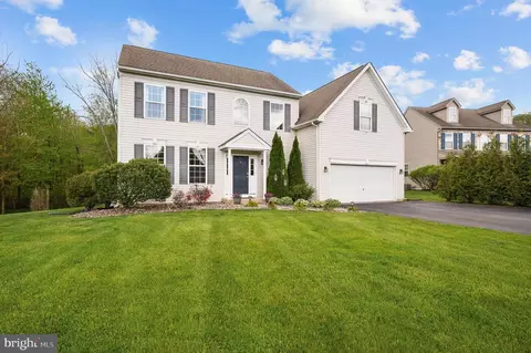 256 Hidden Creek Dr, Downingtown, PA 19335