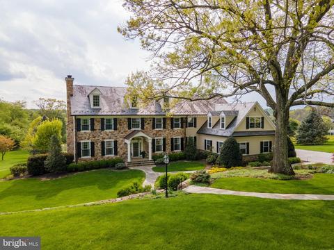 1 Hedge Row Ln, Devon, PA 19333