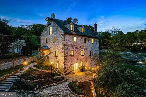1034 Hershey Mill Rd, West Chester, PA 19380