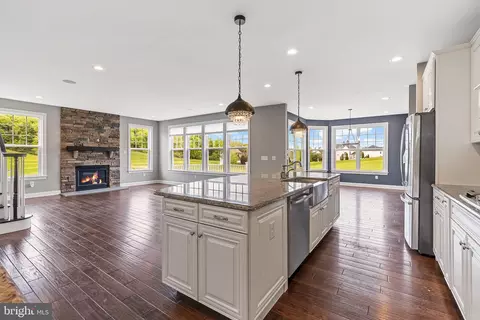 703 Whiffletree Ln, West Chester, PA 19382