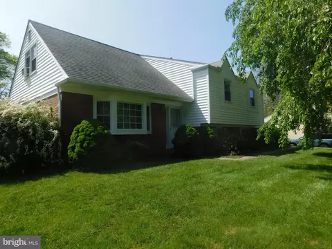 1260 Estate Dr, West Chester, PA 19380