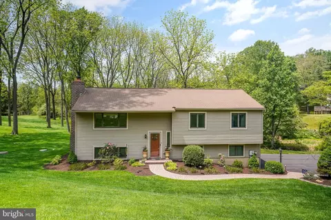 601 Spring Line Dr, West Chester, PA 19382