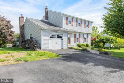 1105 State Rd, Lincoln University, PA 19352