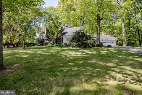 319 Hibernia Rd, Coatesville, PA 19320