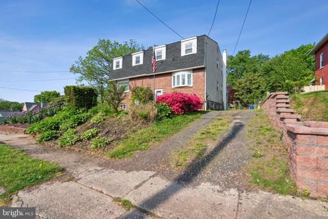 564 N Cedar St, Spring City, PA 19475