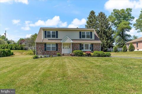 107 Meadowview Ln, Kennett Square, PA 19348
