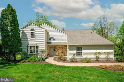 28 Mill Ln, Malvern, PA 19355