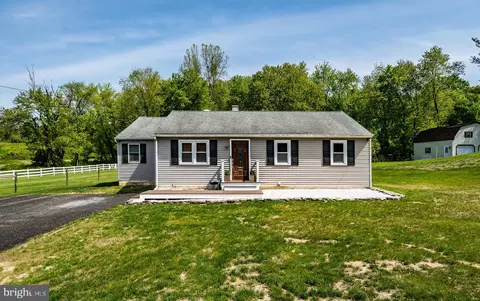 1213 E Kings Hwy, Coatesville, PA 19320