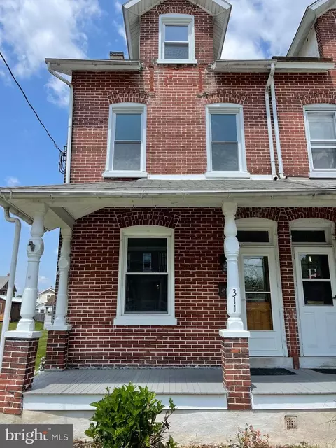 311 Walnut St, Spring City, PA 19475