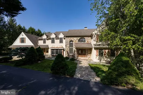 122 Knoxlyn Farm Dr, Kennett Square, PA 19348