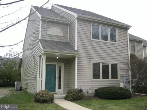 76 Yellowwood Dr, Downingtown, PA 19335
