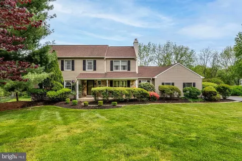 1022 Plumly Rd, West Chester, PA 19382