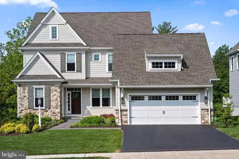 114 Chapel Hill Cir, Paoli, PA 19301