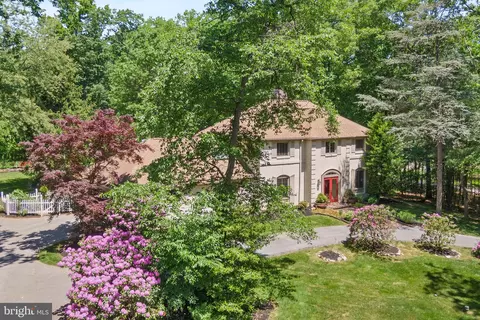 1737 Hamilton Dr, Valley Forge, PA 19481