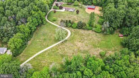 16 Steidler Ln, Coatesville, PA 19320