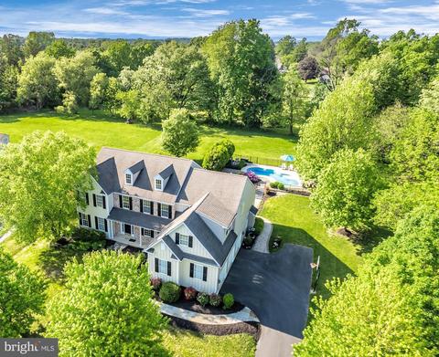 2051 Bally Moor Dr, Downingtown, PA 19335