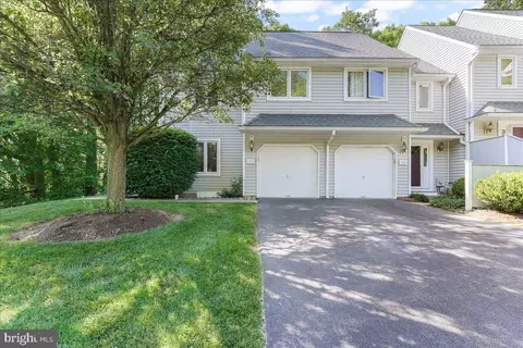 171 S Orchard Ave, Kennett Square, PA 19348