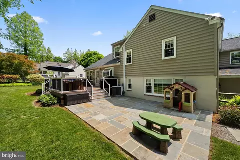 411 Heatherwood Ln, Devon, PA 19333 photo 16
