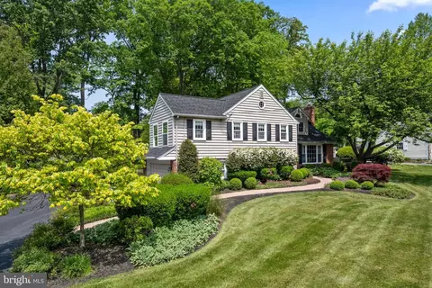 411 Heatherwood Ln, Devon, PA 19333 photo 2