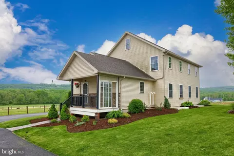 689 Beaver Dam Rd, Honey Brook, PA 19344